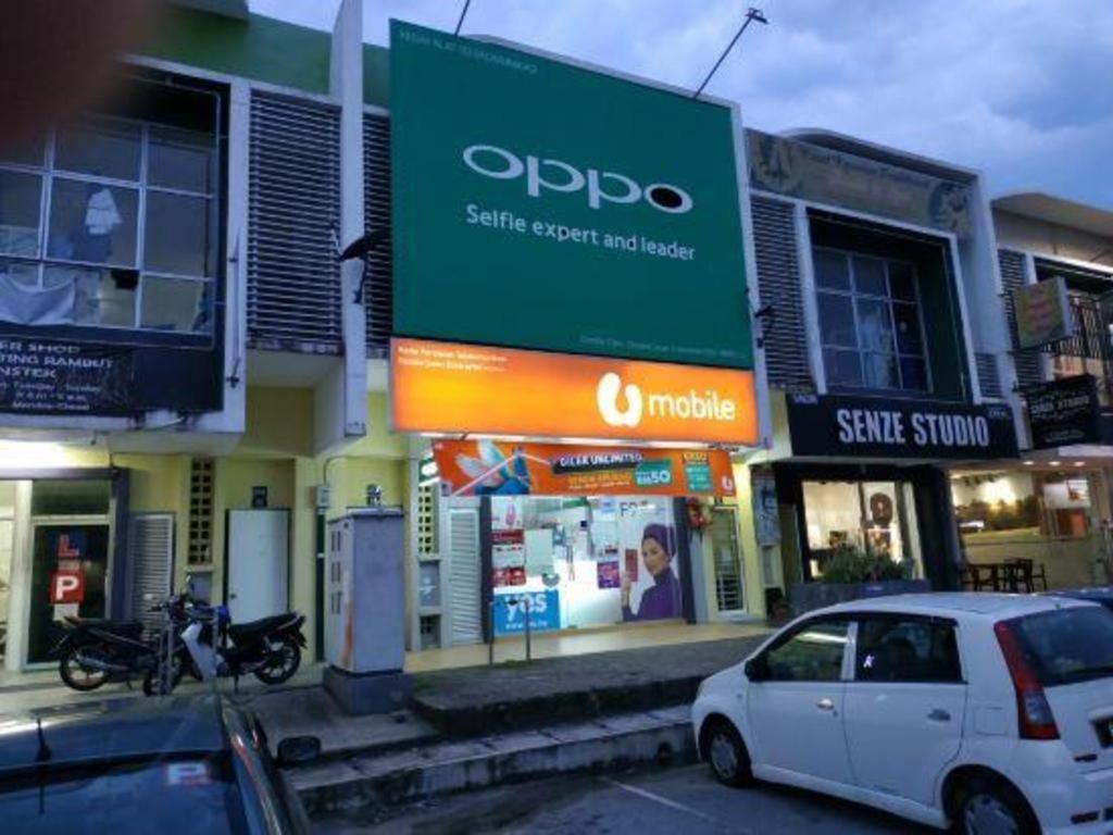 Hotel Zamburger Enstek Σεπάνγκ Εξωτερικό φωτογραφία