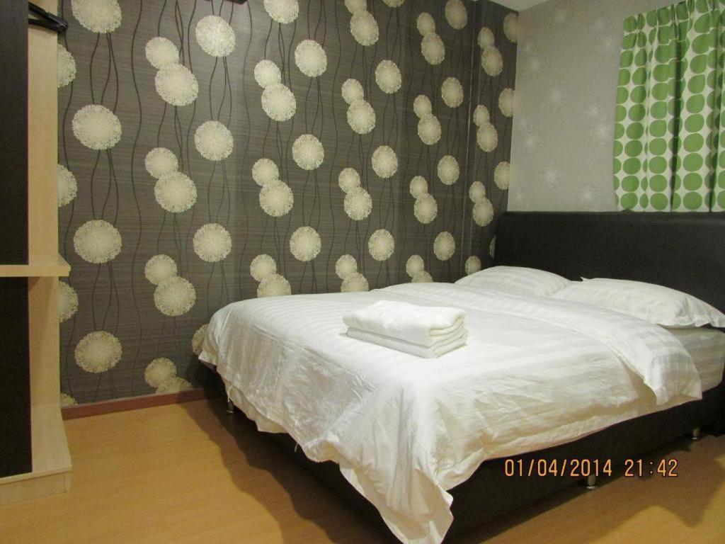 Hotel Zamburger Enstek Σεπάνγκ Εξωτερικό φωτογραφία