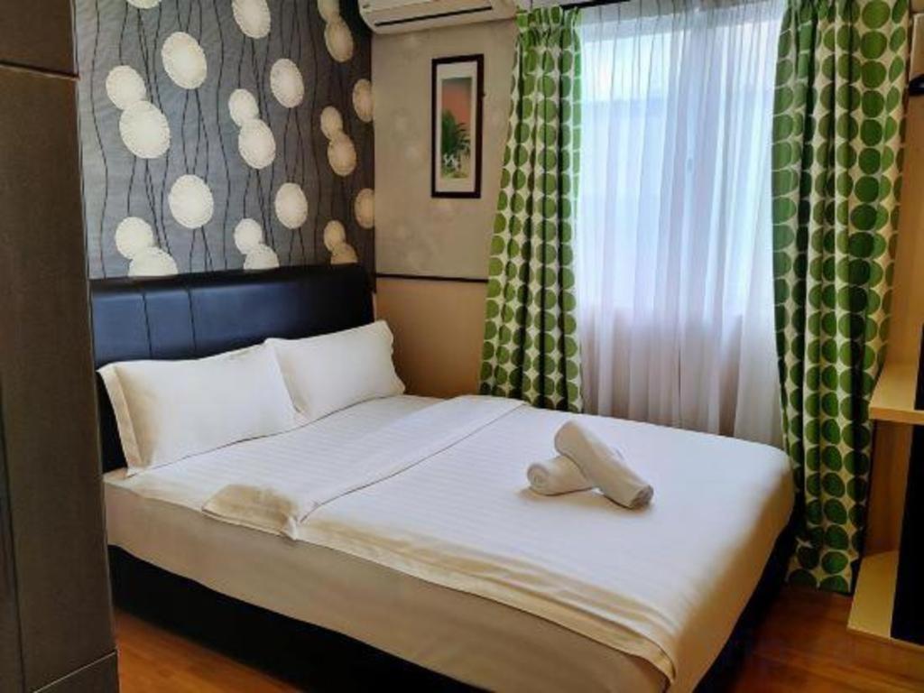 Hotel Zamburger Enstek Σεπάνγκ Εξωτερικό φωτογραφία